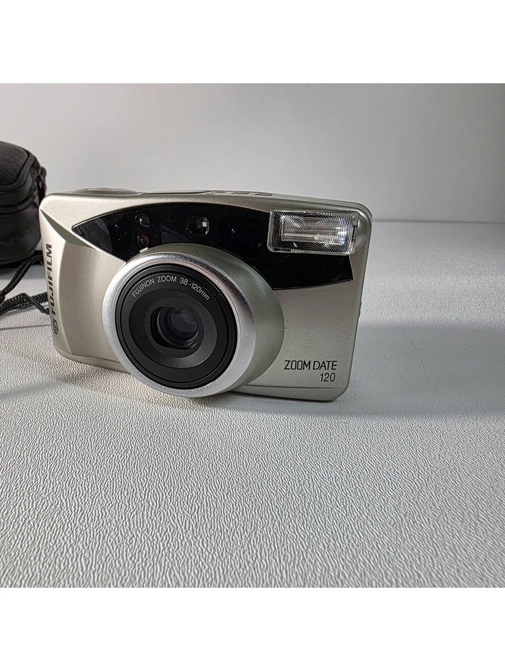 Fujifilm Zoom Date 120 35mm Film Point & Shoot Camera W/Case Manual Tested